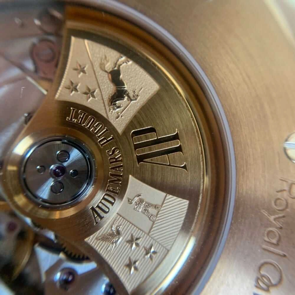 Audemars Piguet Royal Oak 15400OR.OO.1220OR.02 High-End Replica 1: ZipUp 15