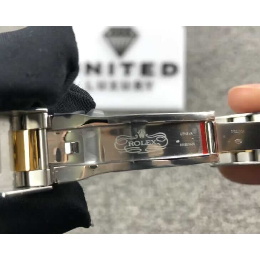 Elegant Rolex Submariner Date 18038 “Iced Out Blue Dial” Exact Duplicate Quality 1110